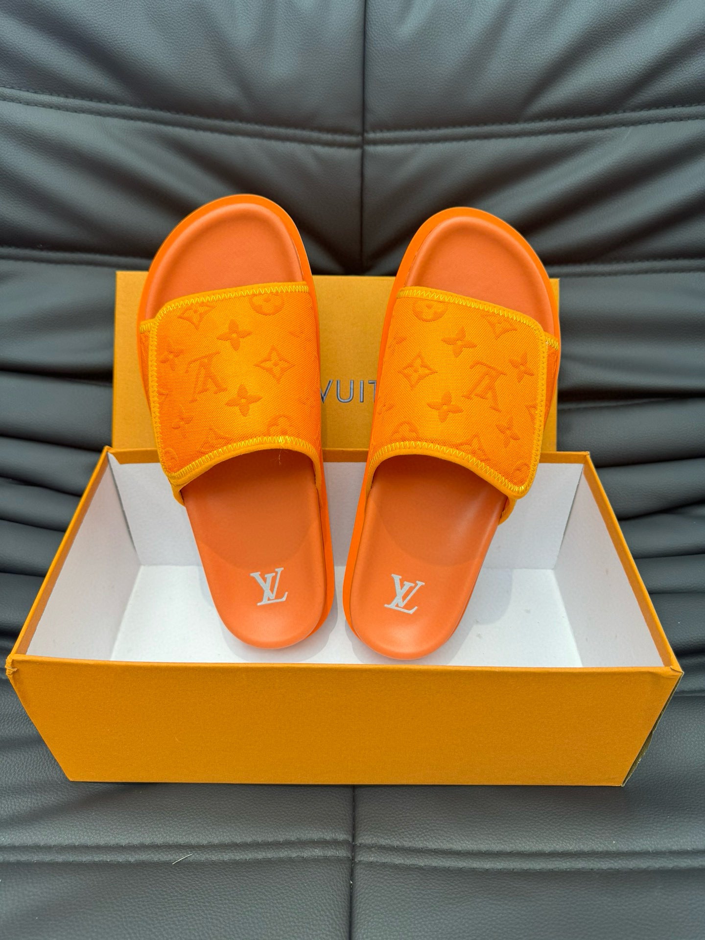 Chinelo Louis Vuitton