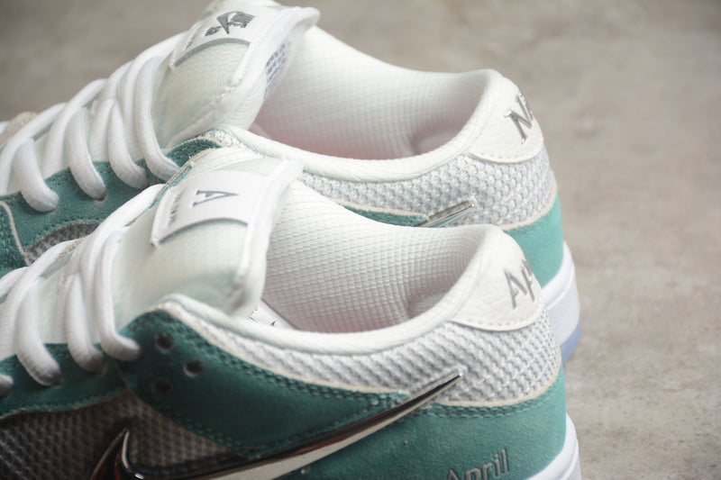 April Skateboards x NK SB Dunk Low Mint Green