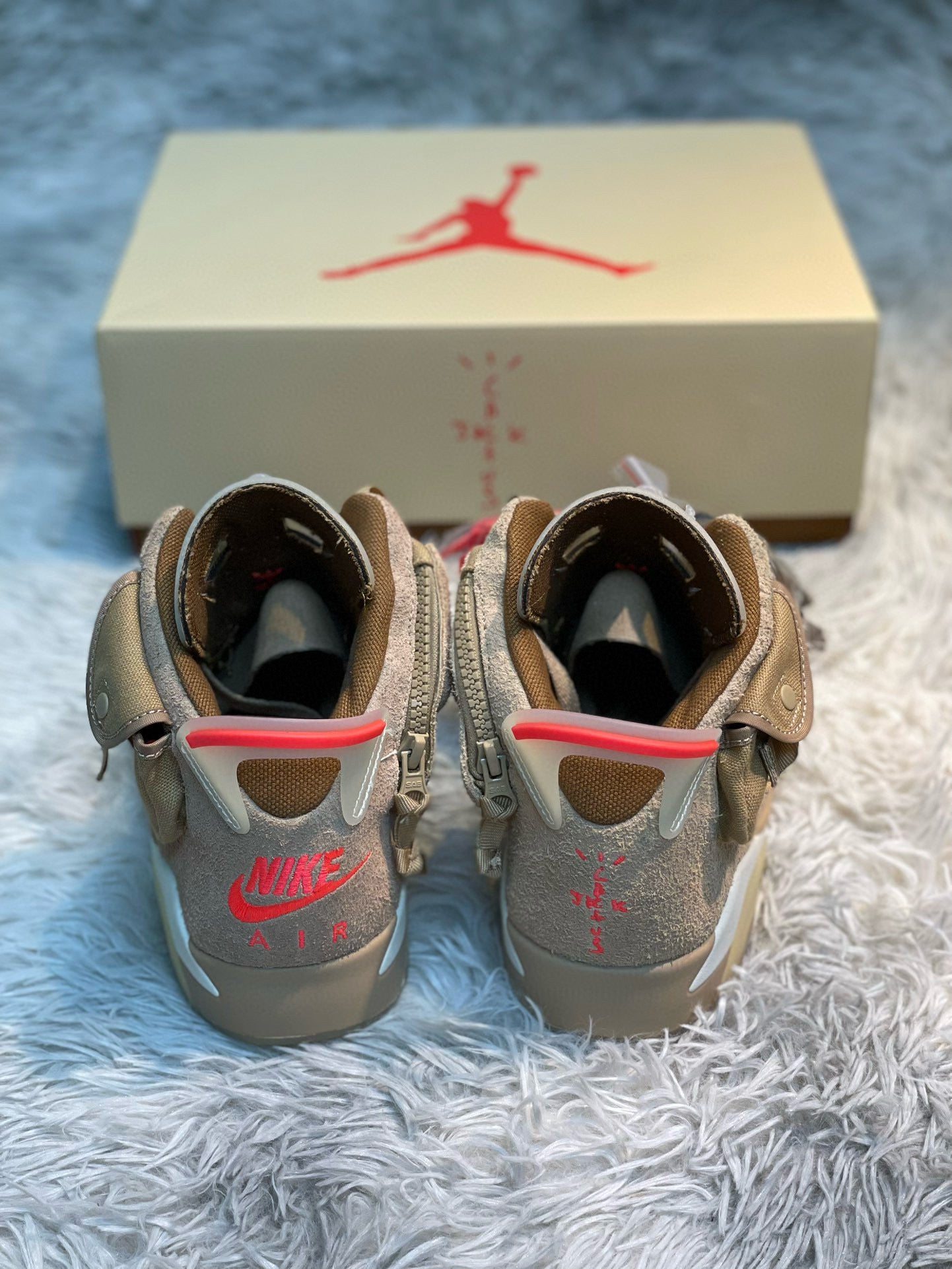 Jordan 6 Retro
