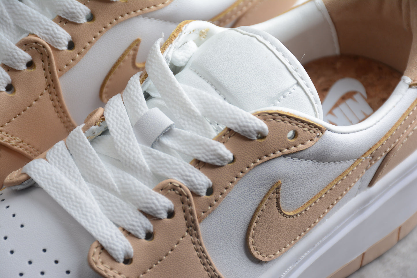 Jordan 1 Low