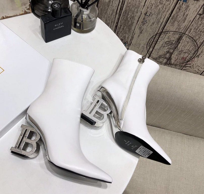 Bota Balmain Feminina Couro Cano Medio Branco