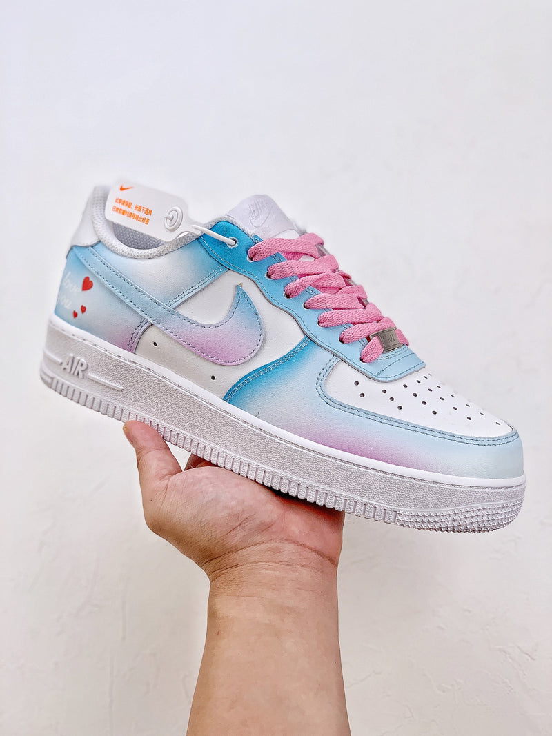 NIKE AIR FORCE 1