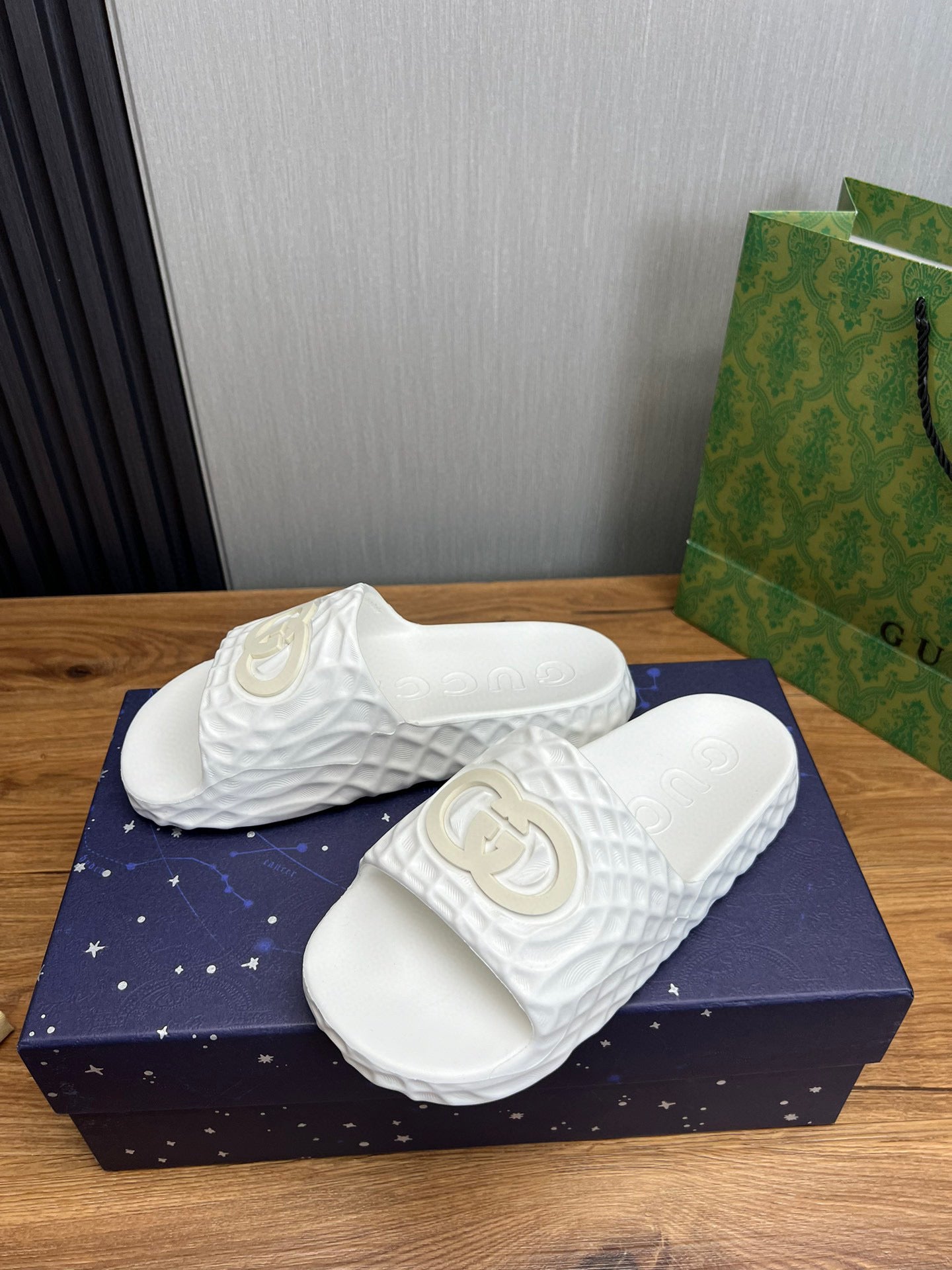 Chinelo Gucci