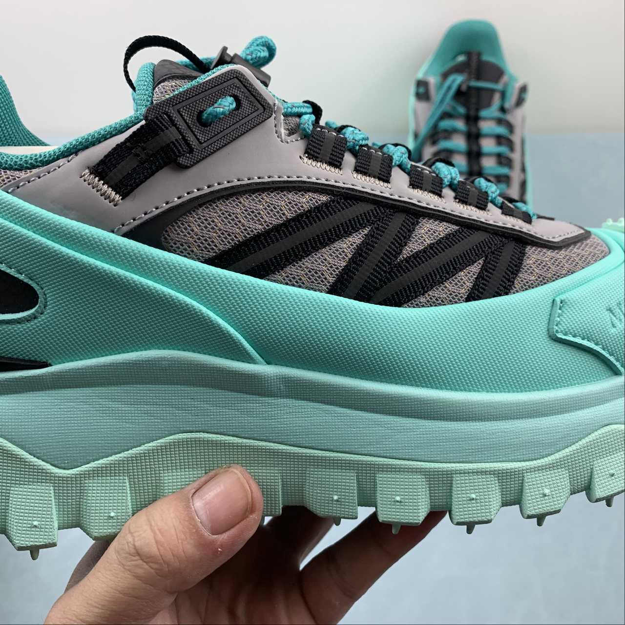 Tênis Moncler x Hoka Mafate Speed 2