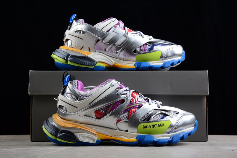 Q48 Balenciaga  Track Sneaker