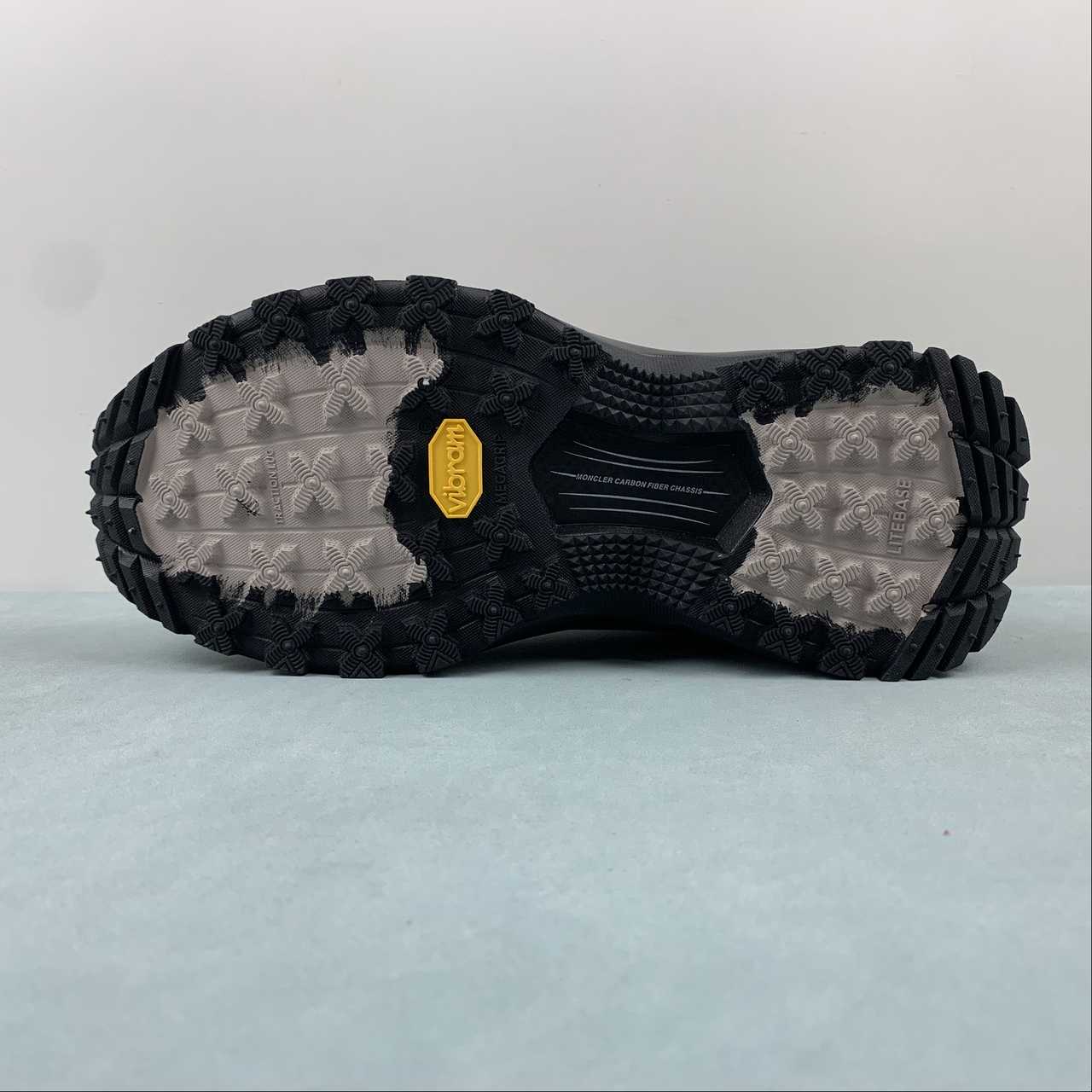 Tênis Moncler x Hoka Mafate Speed 2