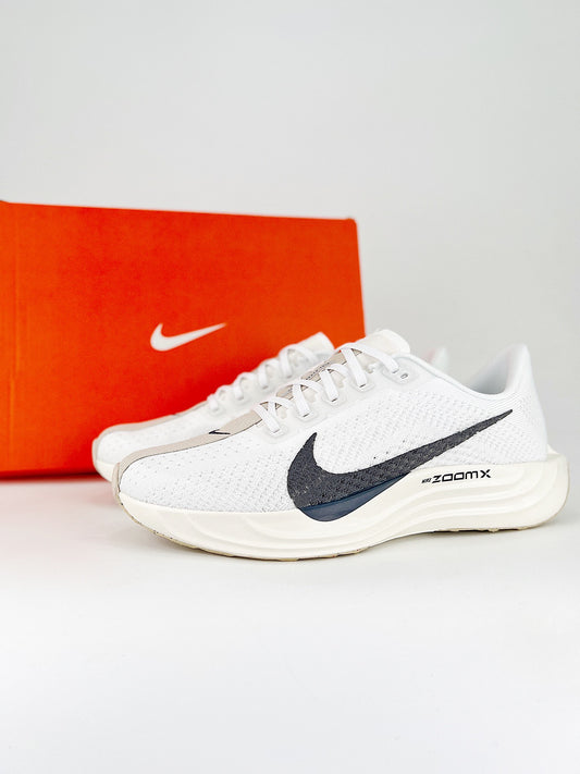 Nike Pegasus Plus