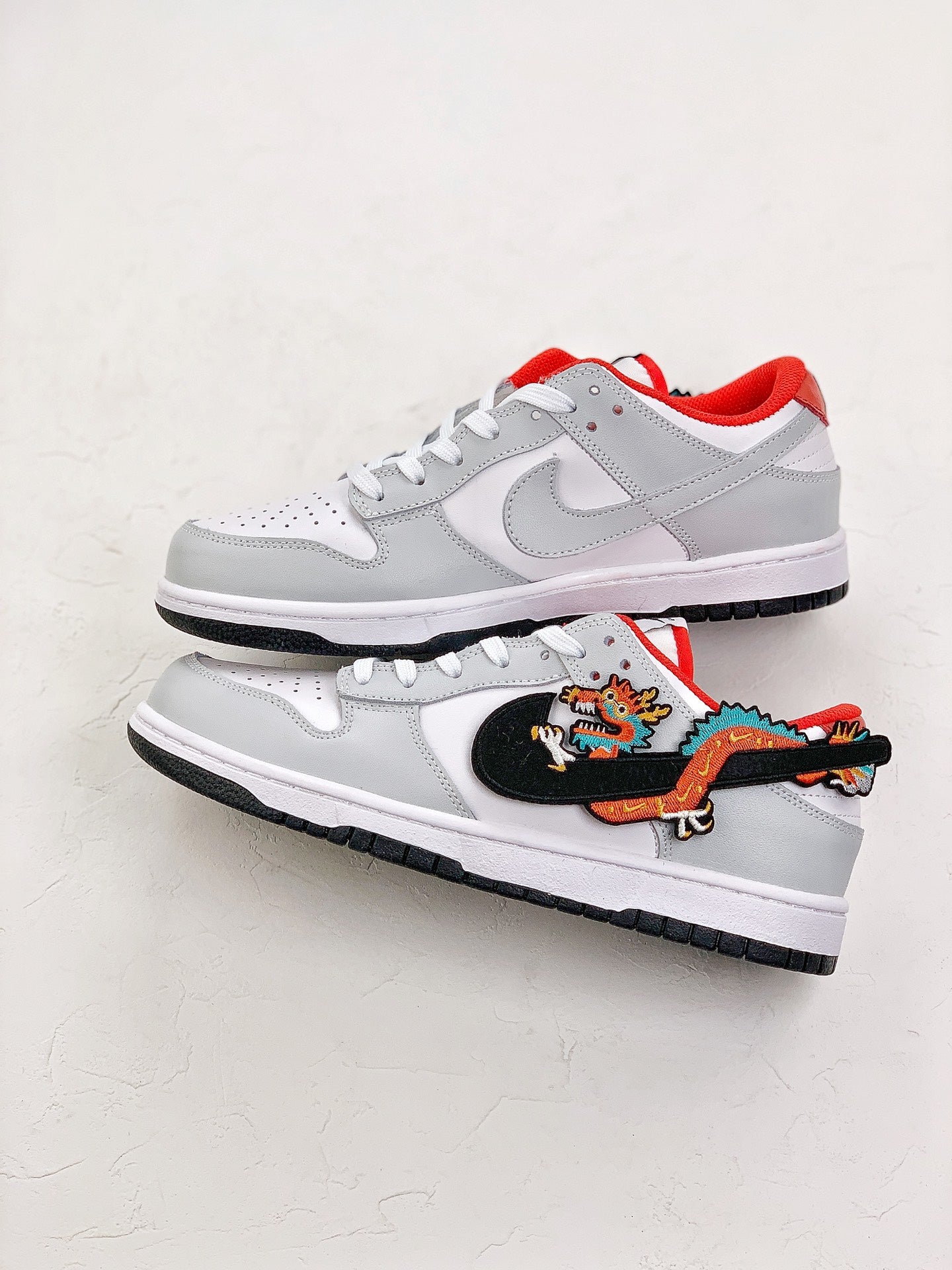 NIKE DUNK SB LOW