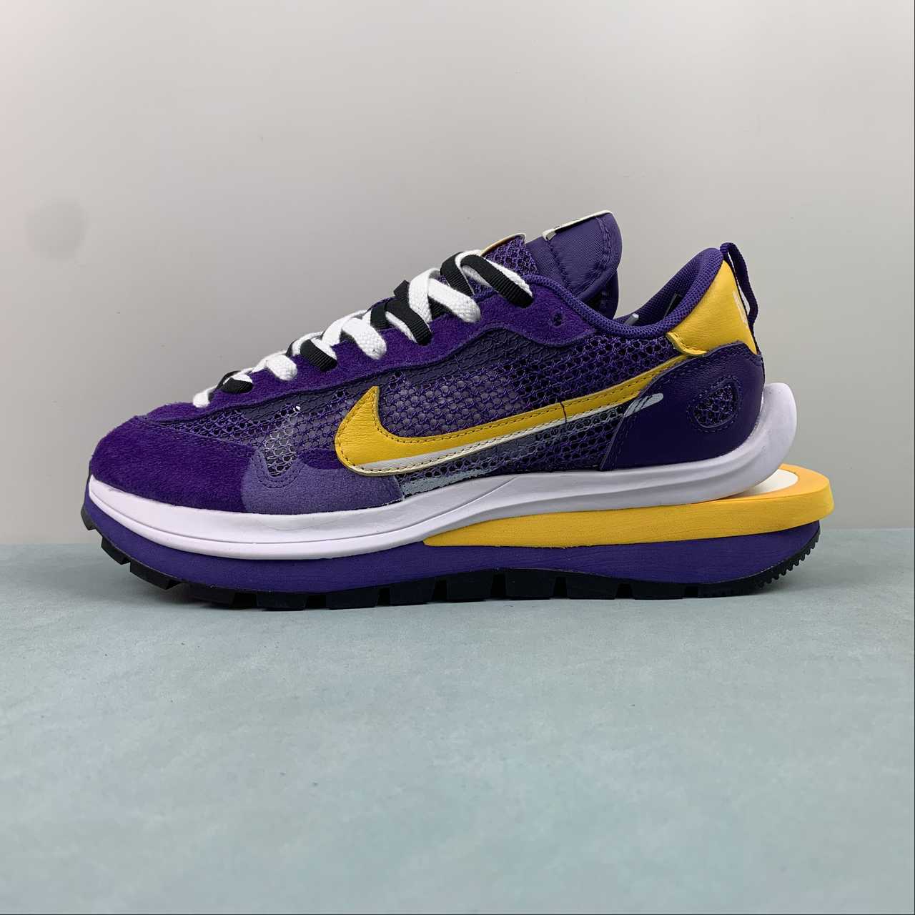 Sacai x Nike Pegasus VaporFly "Sail" White Sail Raw Rubber