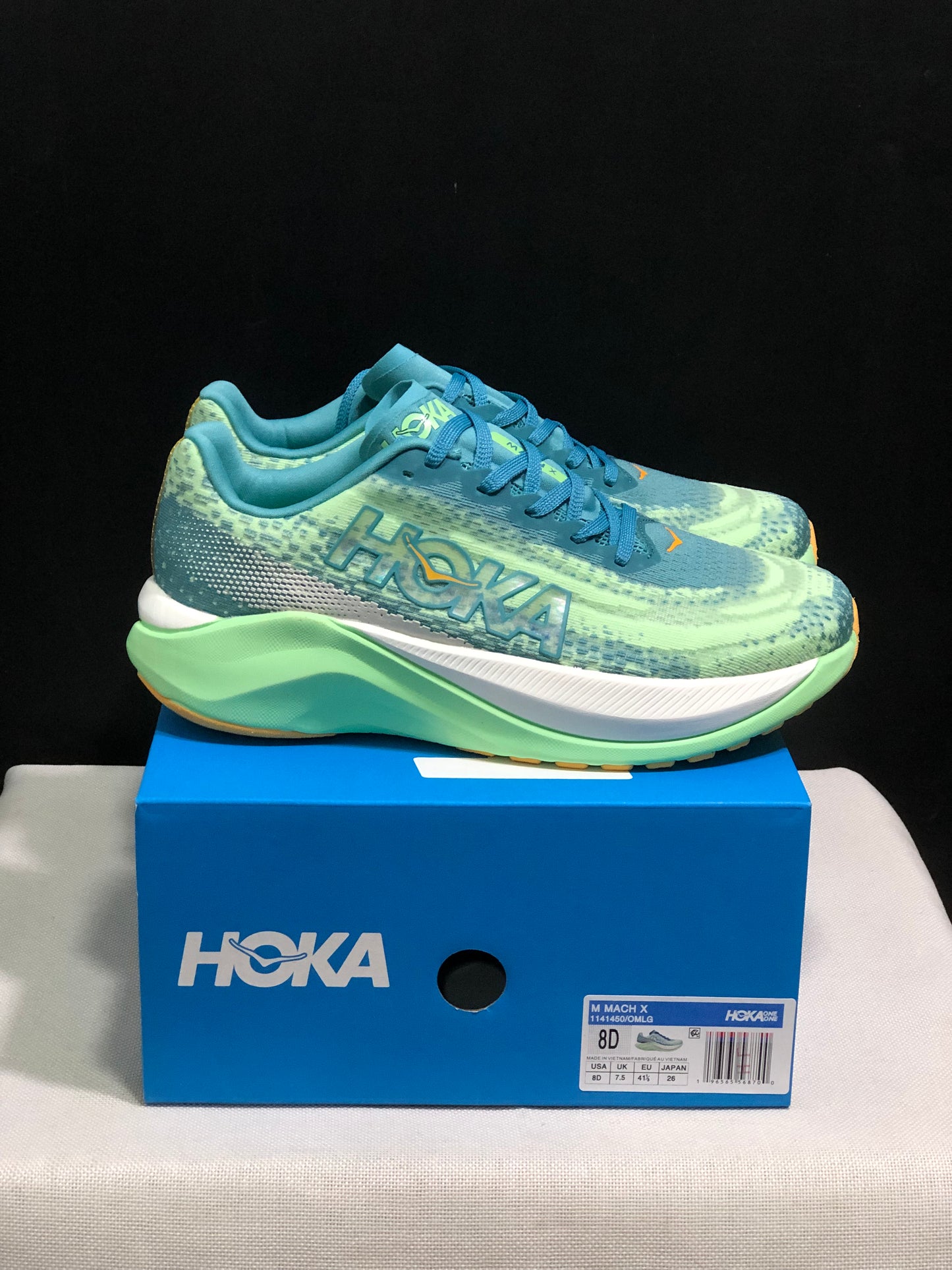 Hoka Mach X