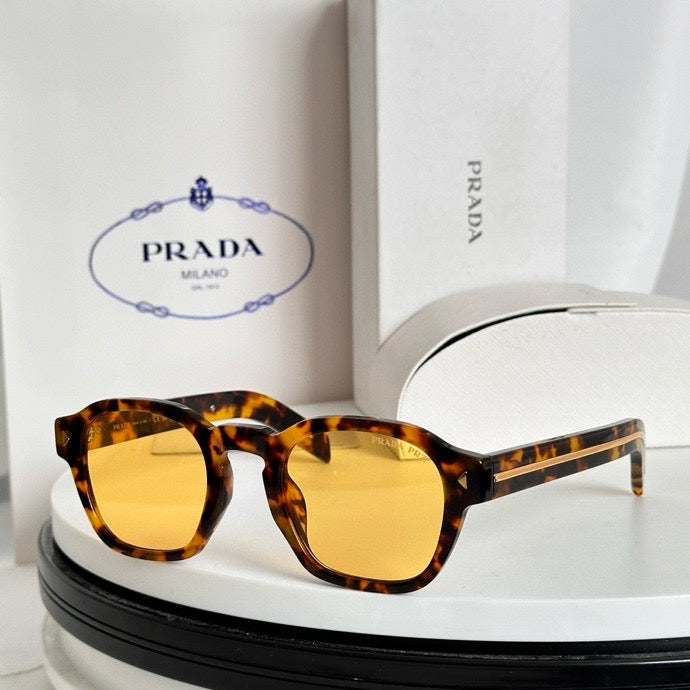 Óculos Prada