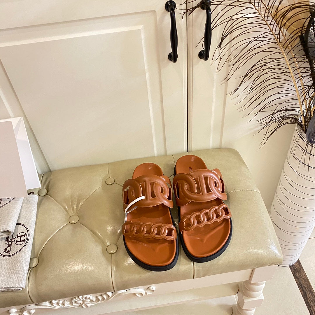 Chinelo Hermes