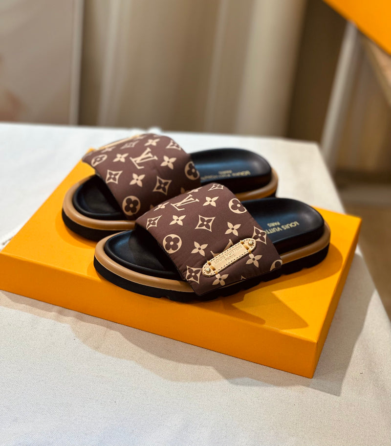 CHINELO Louis Vuitton