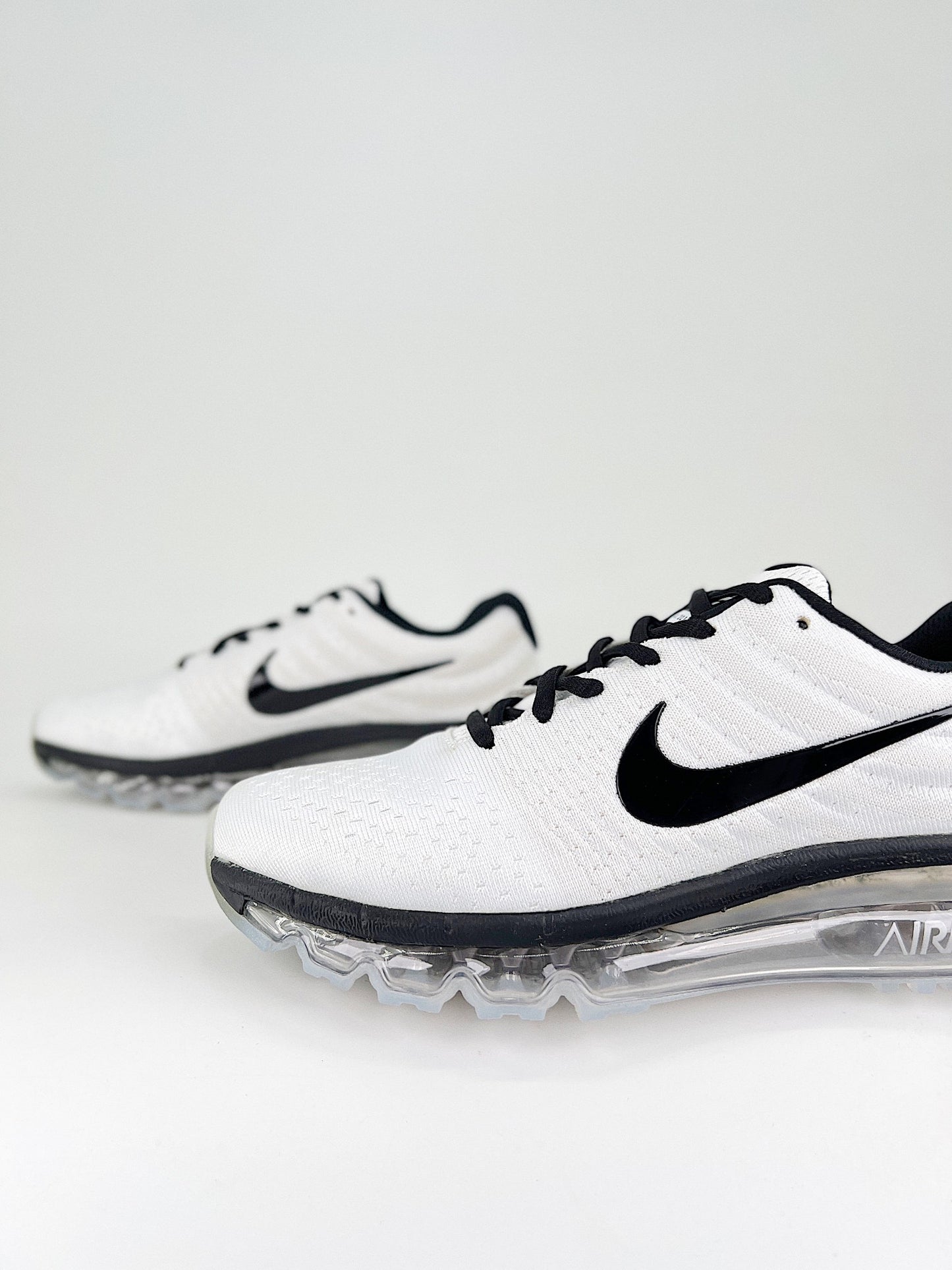 NIKE AIR MAX 2017