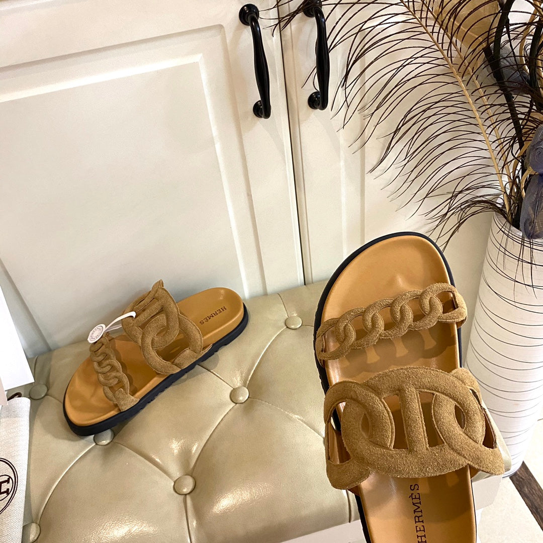 Chinelo Hermes