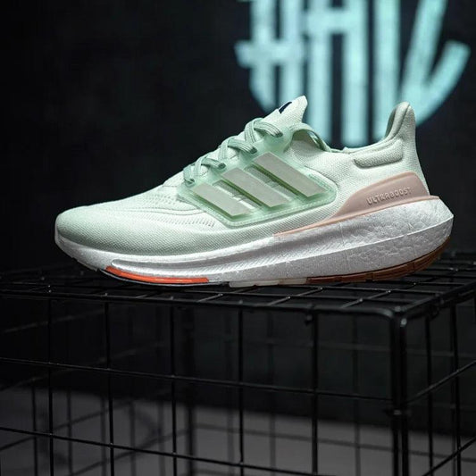 Adidas UItra Boost Light