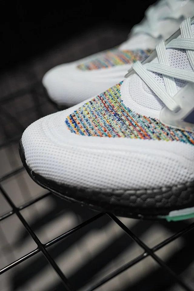 Adidas Ultra Boost 21 Multi-Color Branco e Preto Rainbow