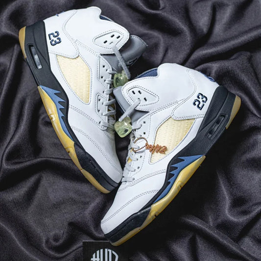 A MA MANIÉRE x Air Jordan 5 "Photon Dust" Branco & Azul no