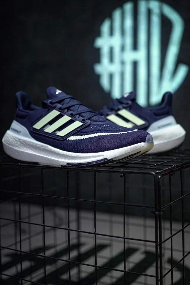 Adidas UItra Boost Light