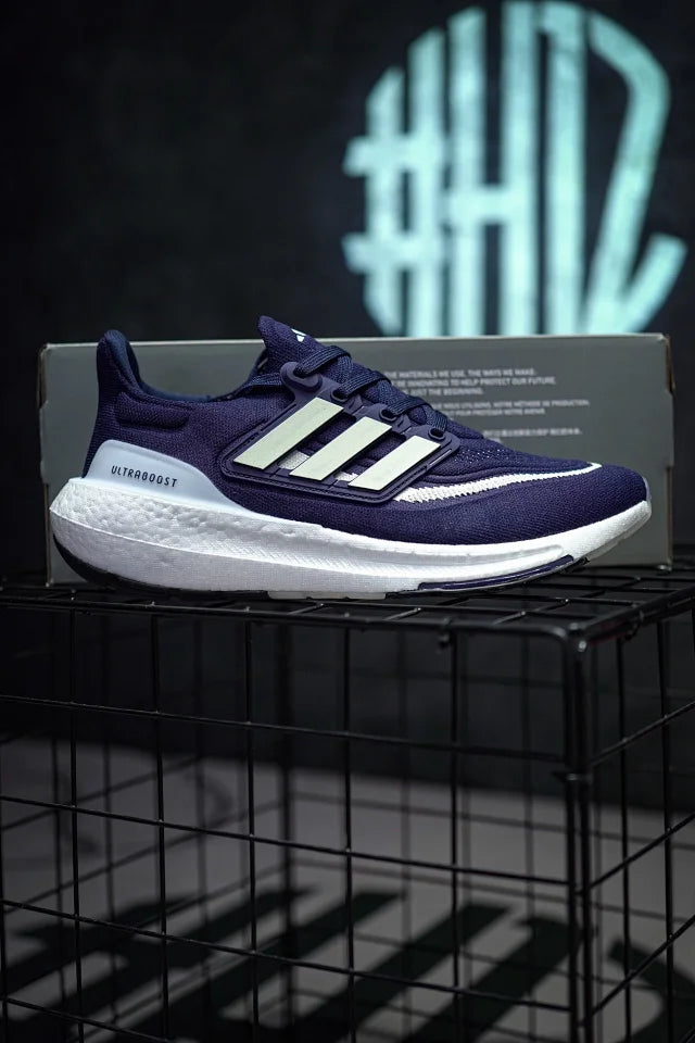 Adidas UItra Boost Light