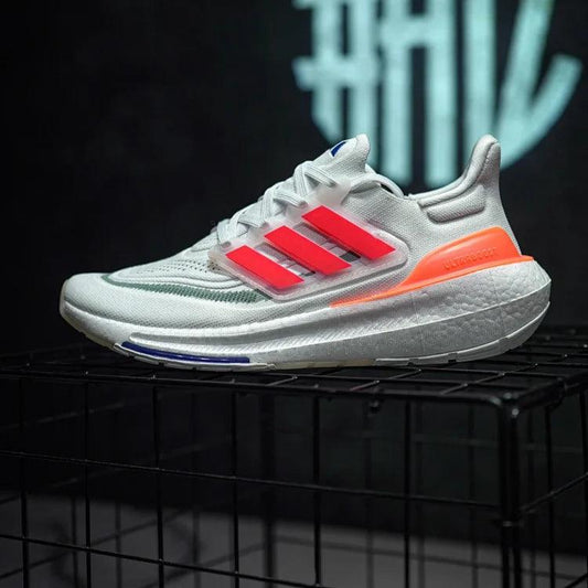 Adidas UItra Boost Light