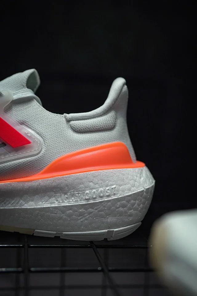 Adidas UItra Boost Light