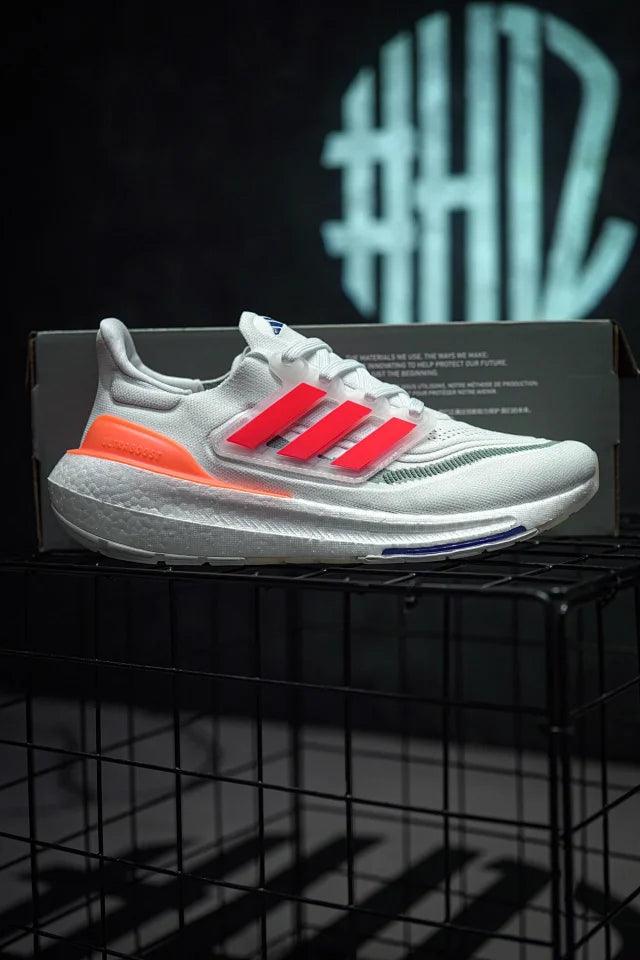Adidas UItra Boost Light