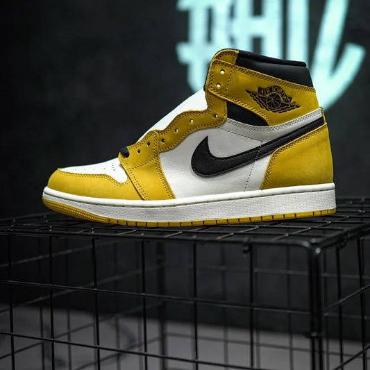 Air Jordan 1 High "Yellow Ochre" Preto e Amarelo