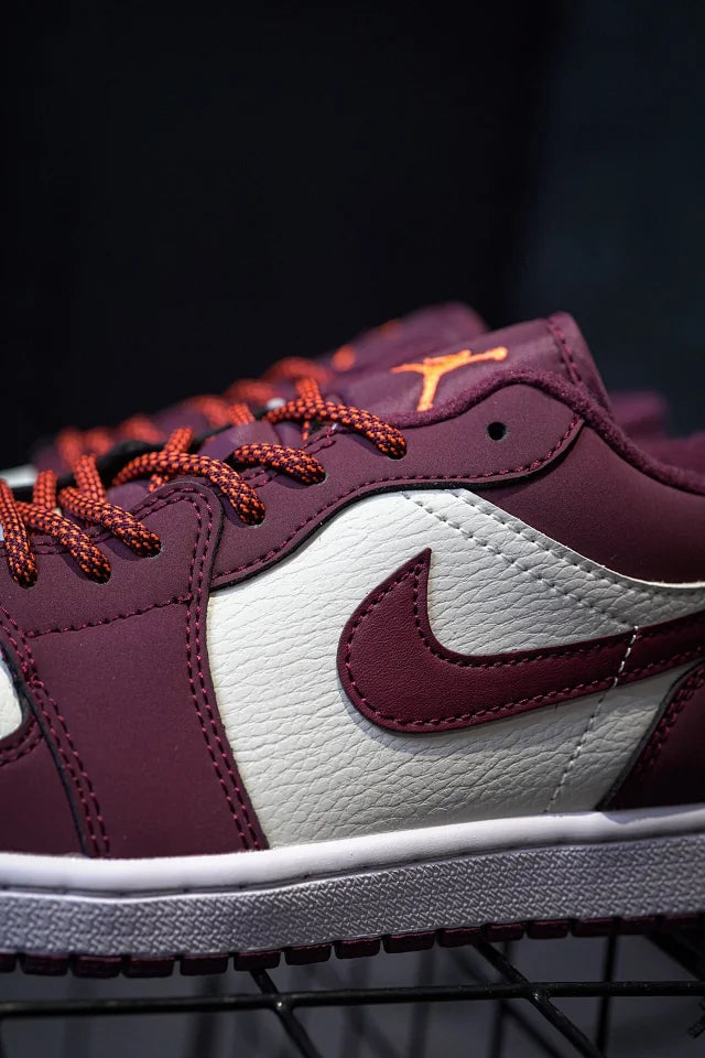 Air Jordan 1 Low "Night Maroon" Vermelho & Branco