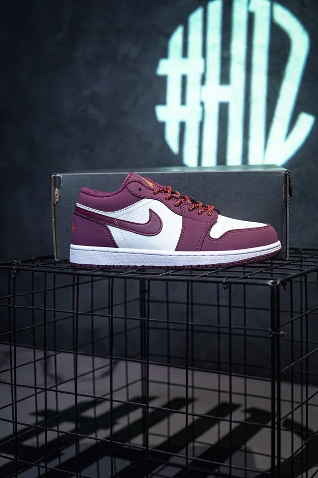 Air Jordan 1 Low "Night Maroon" Vermelho & Branco