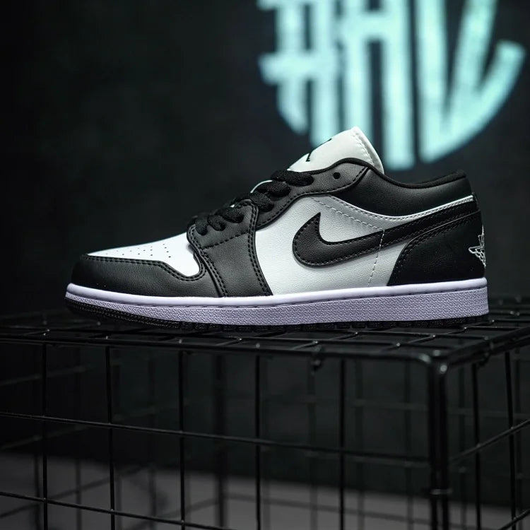 Air Jordan 1 Low "Panda" Preto & Branco