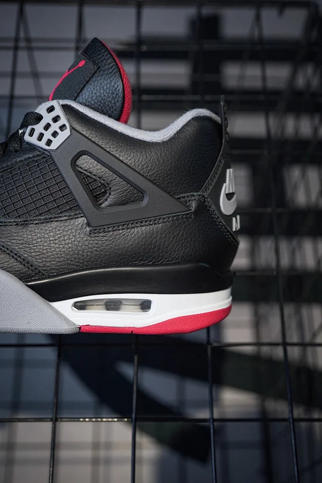 Air Jordan 4 "Bred Reimagined" Edição 2024