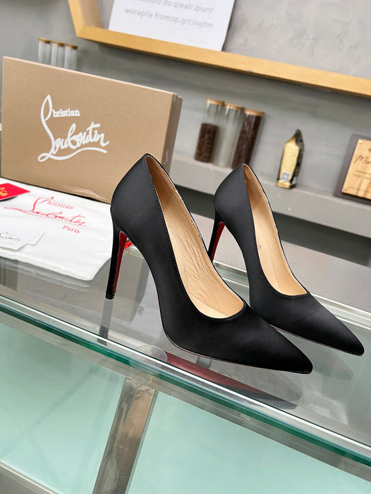 Christian Louboutin Salto Alto