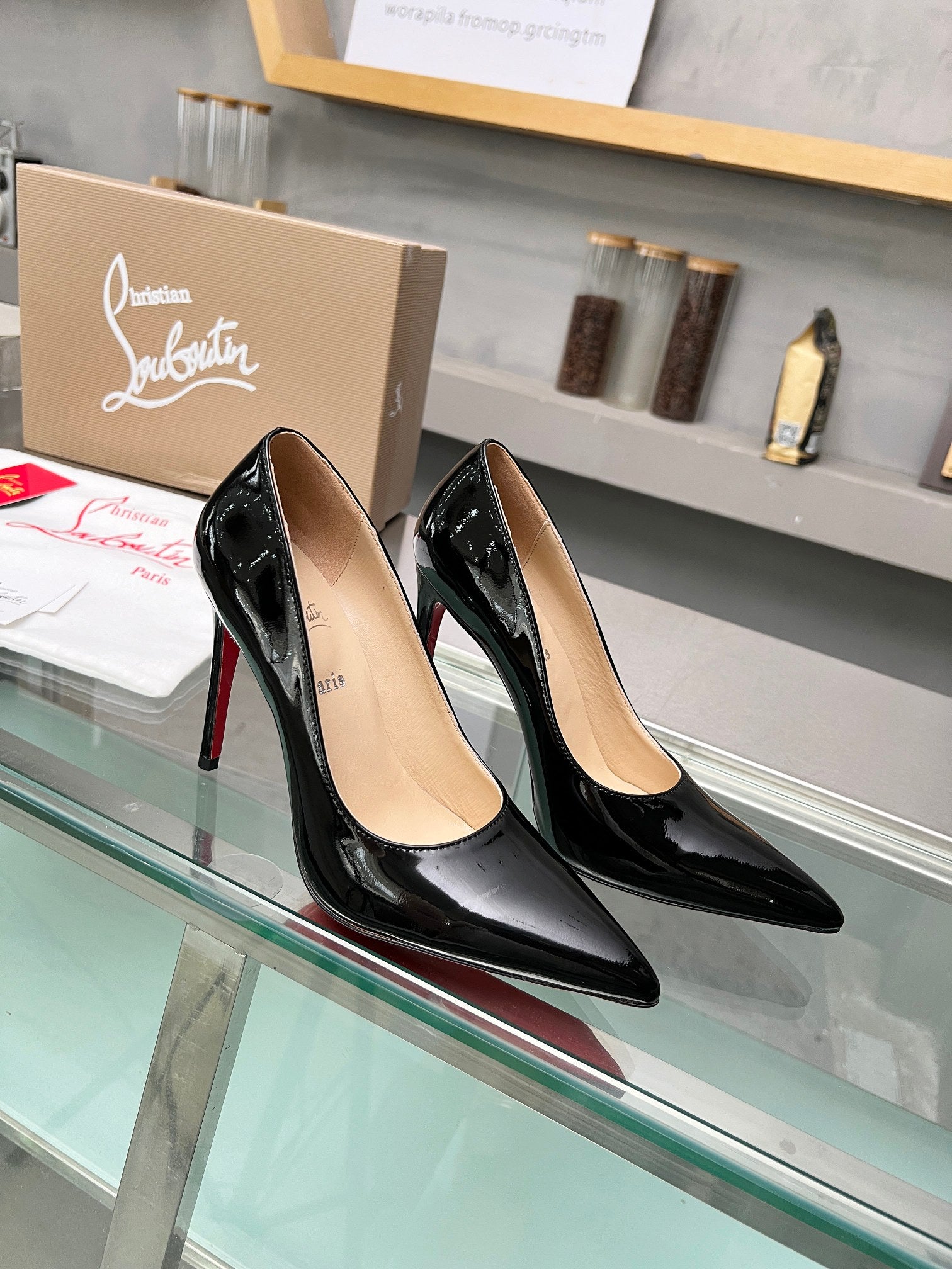 Christian Louboutin Salto Alto