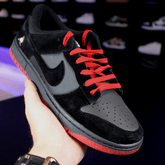 Nike Dunk SB ‘Black Pigeon’