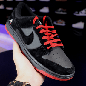 Nike Dunk SB ‘Black Pigeon’
