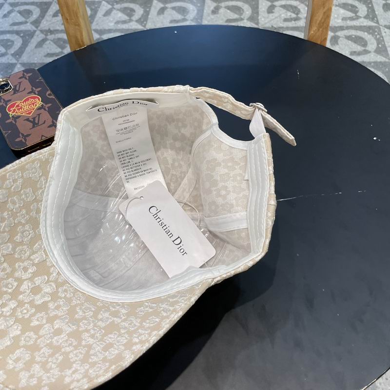 Boné Christian Dior