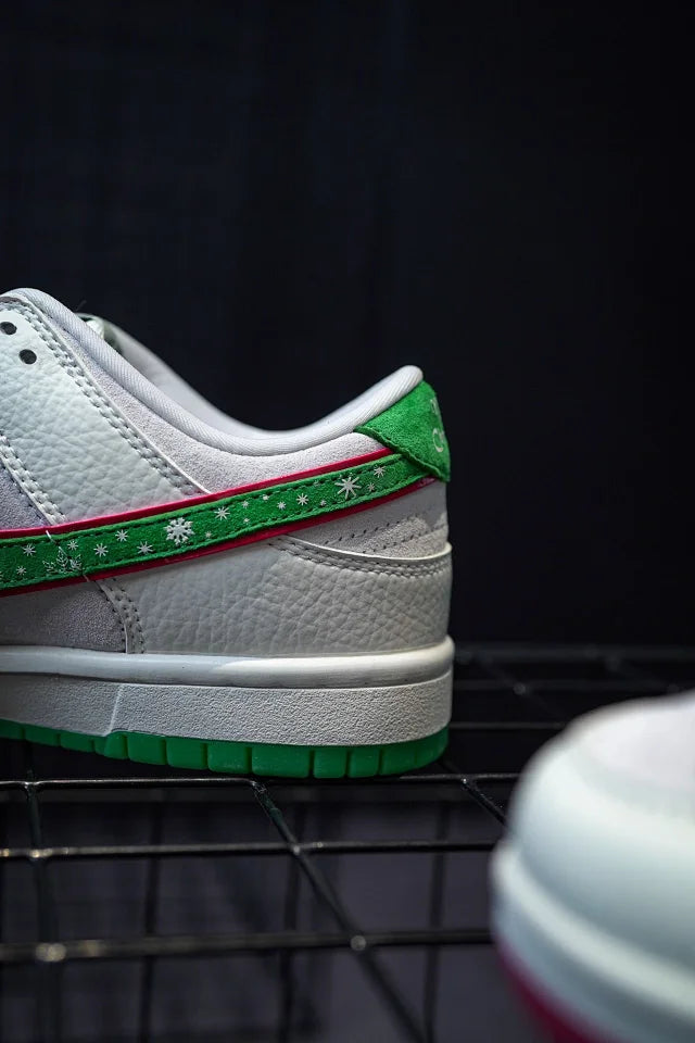 Invicto x Nike DunK Low Christmas