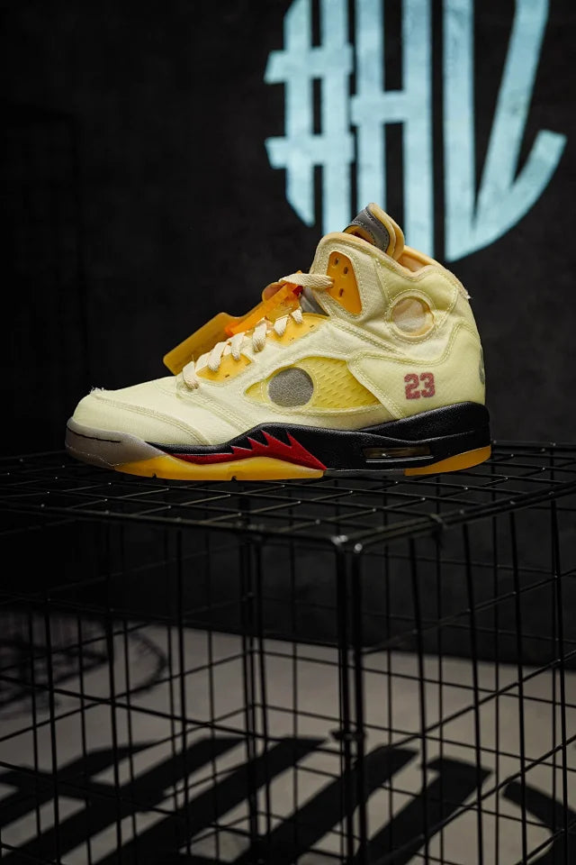 Nike Aie Jordan 5 Retro Off-Withe "Sail"