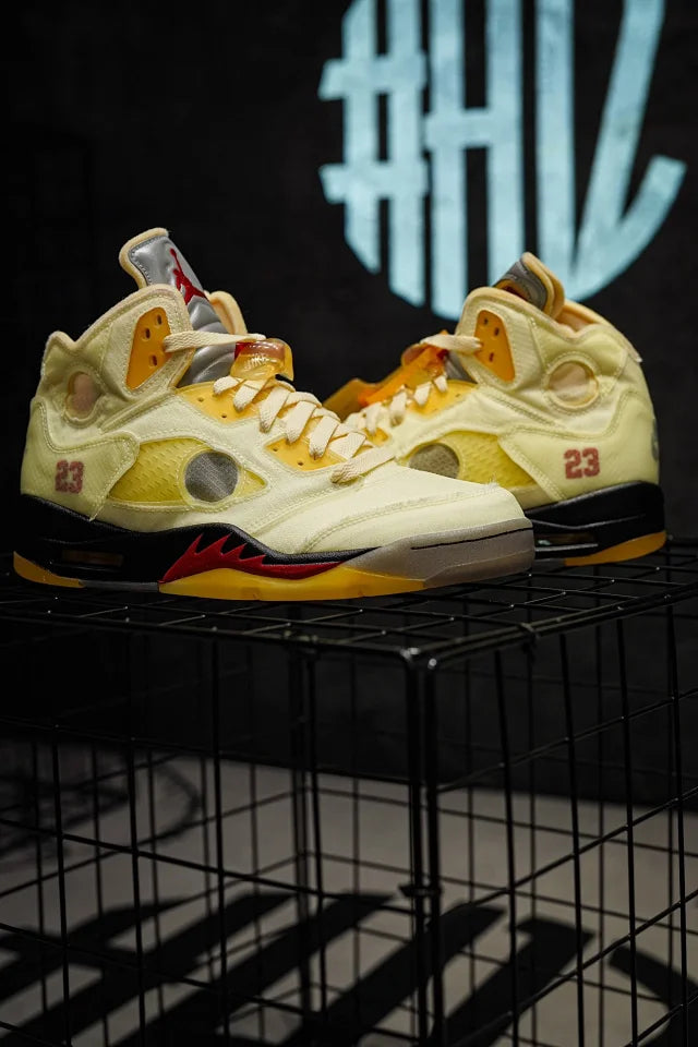 Nike Aie Jordan 5 Retro Off-Withe "Sail"