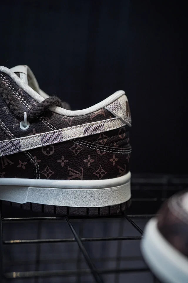 L Home x Nike Dunk Low Collaboration Dark Brown Old Flower Checkerboard