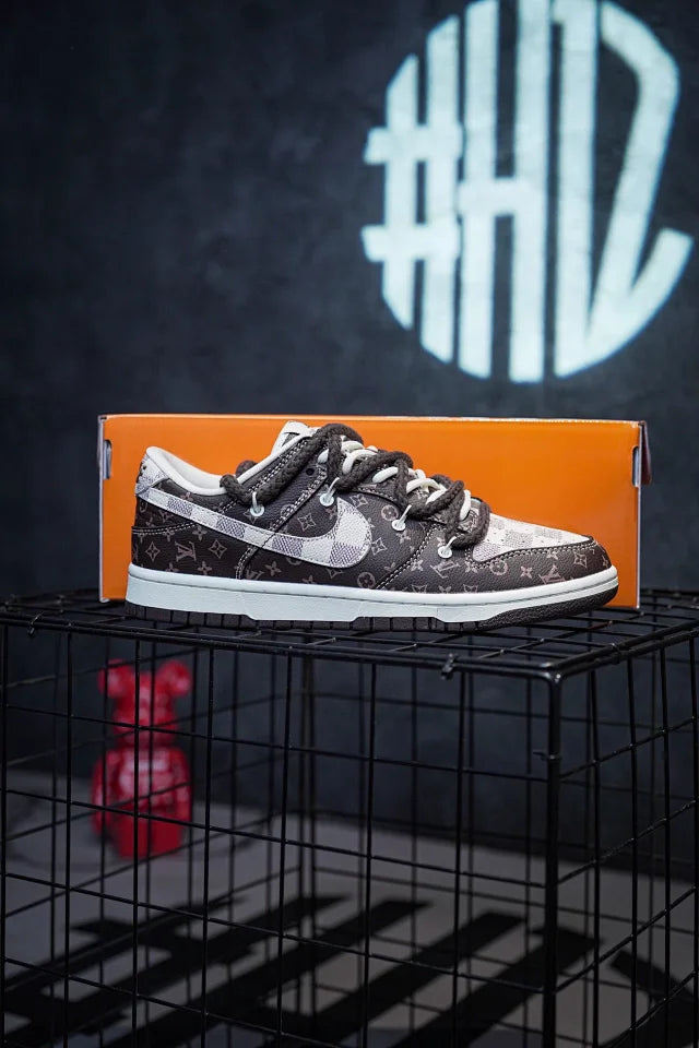 L Home x Nike Dunk Low Collaboration Dark Brown Old Flower Checkerboard