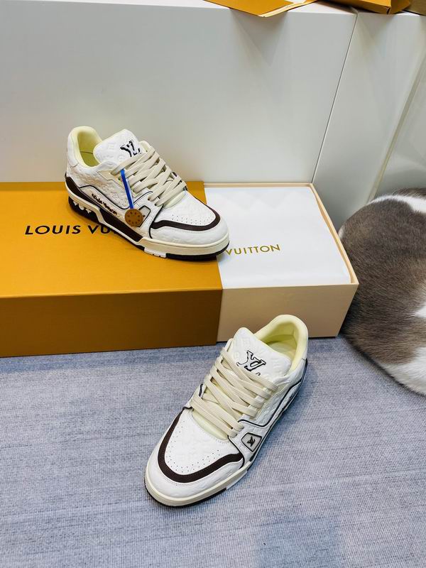 Louis Vuitton LV