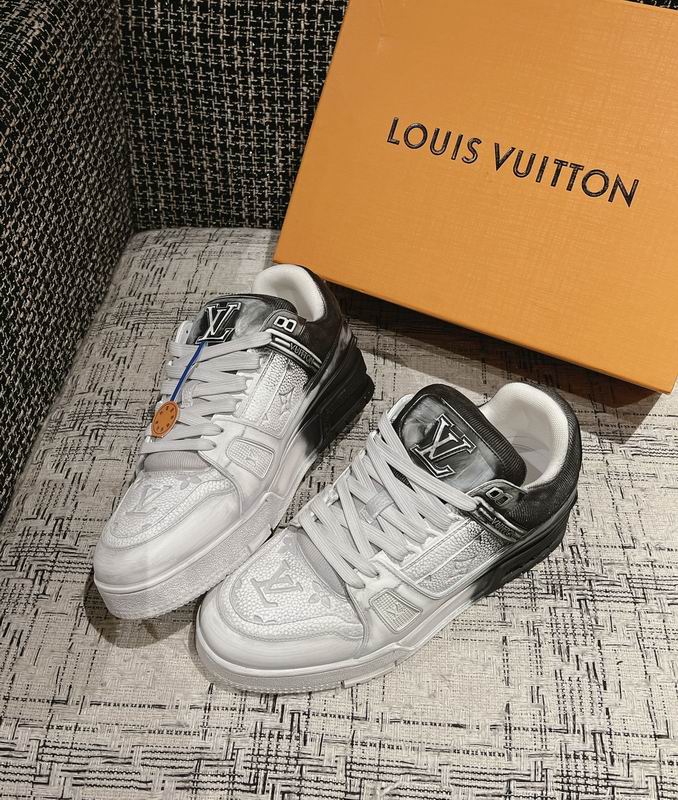 Louis Vuitton LV