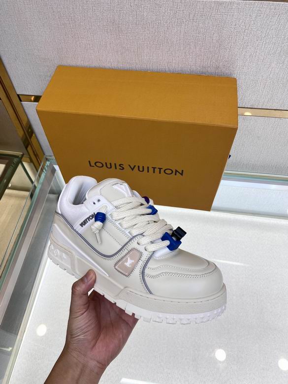 Louis Vuitton LV