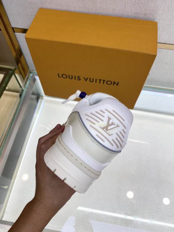 Louis Vuitton LV