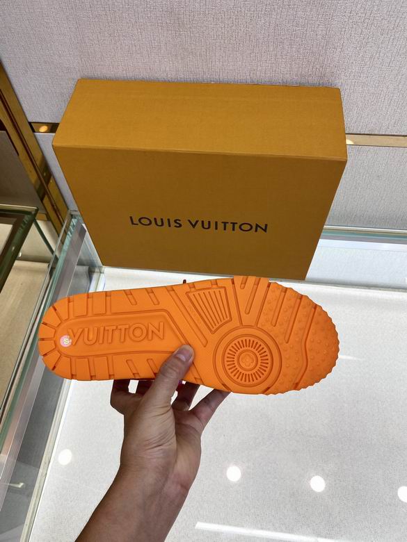 Louis Vuitton LV