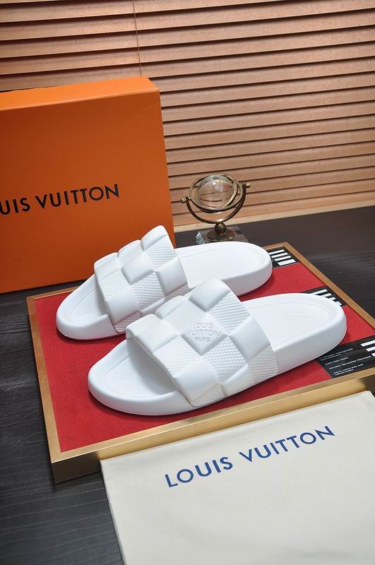 Chinelo Louis Vuitton