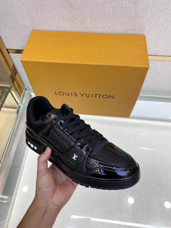 Louis Vuitton LV