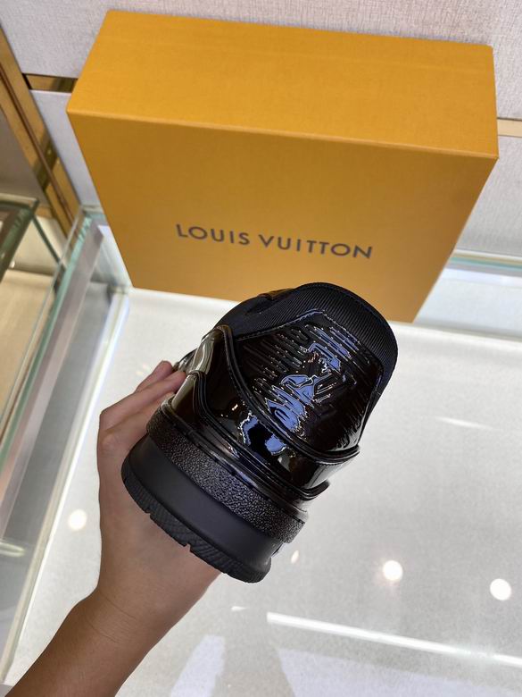 Louis Vuitton LV